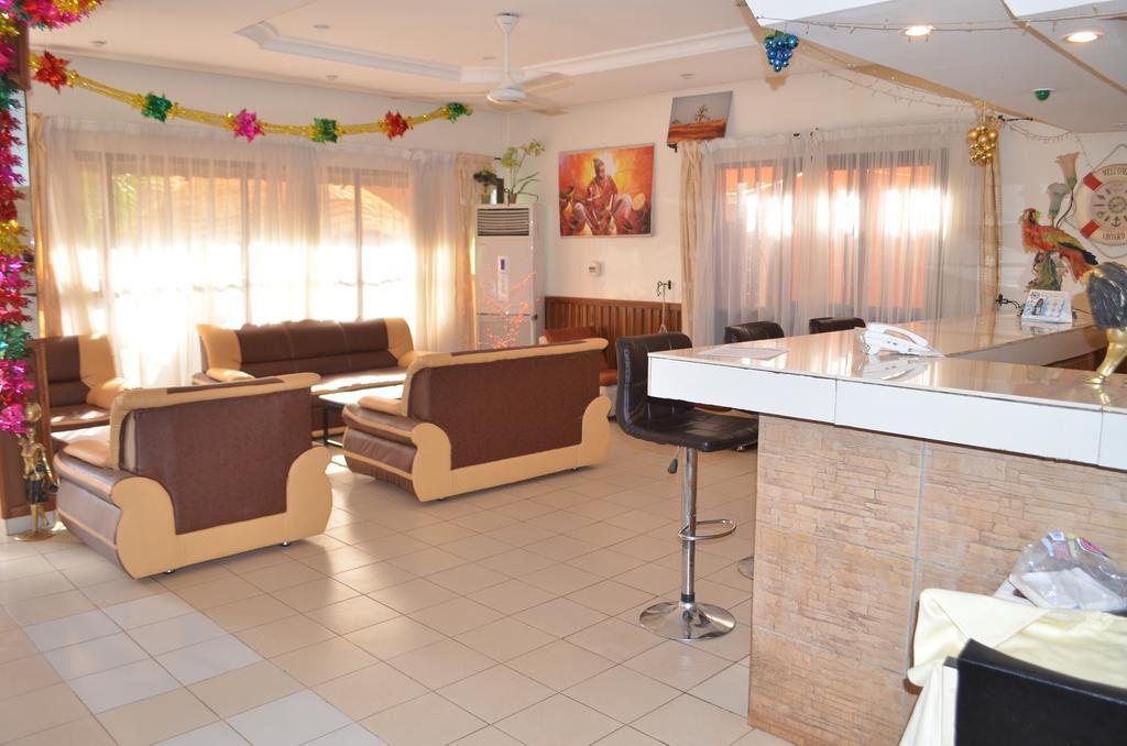 Ouaga Beach Hotel Ouagadougou Exteriör bild